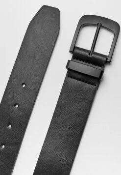 PULL & BEAR BasicCinturaBlack Uomo Cinture PUC52D04B-Q11 -Pull & Bear de0bcc56c3984ae08a7ce8d5c79e363d