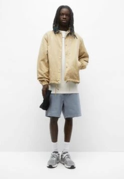 PULL & BEAR Basic Colourful Bermuda - Shorts - Blue -Pull & Bear dec84f0c2e3445ca8191476a87b0aad7