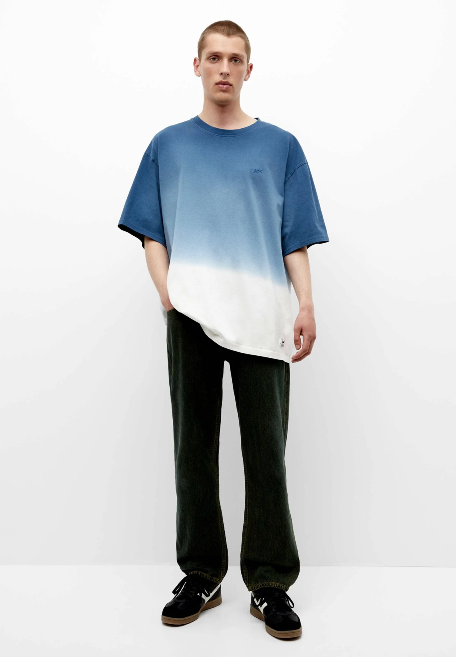 PULL & BEAR Short Sleeve Ombré- T-Shirt Con Stampa - Blue 2 PULL & BEAR Short Sleeve Ombré- T-Shirt Con Stampa - Blue - immagine 2