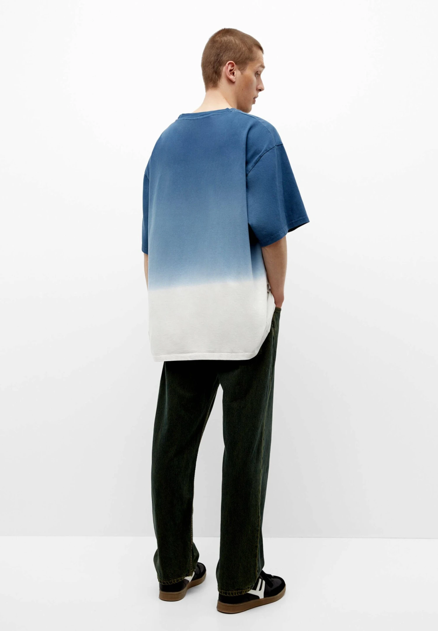 PULL & BEAR Short Sleeve Ombré- T-Shirt Con Stampa - Blue 3 PULL & BEAR Short Sleeve Ombré- T-Shirt Con Stampa - Blue - immagine 3