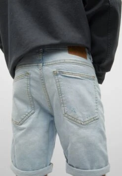 PULL & BEAR Ripped - Shorts Di Jeans - Blue Denim -Pull & Bear e08f9c8e5ea44bf78287404c8b2ff25d