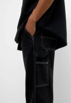 PULL & BEAR CarpenterJeans A SigarettaBlack Uomo Jeans PUC22G0OR-Q11 10 PULL & BEAR CarpenterJeans A SigarettaBlack Uomo Jeans PUC22G0OR-Q11 -Pull & Bear e241c3ceffa84c54a735060021146eae