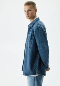 PULL & BEAR With PocketCamiciaBlue Uomo Camicie PUC21E12Q-K11 -Pull & Bear e3a2b81a979d4ca391836bebebee6ba0