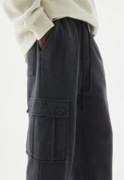 PULL & BEAR JoggersPantaloni CargoBlack Uomo Pantaloni PUC22E0F0-Q11 -Pull & Bear e48831d87f354ce386dd5e642a5b7649