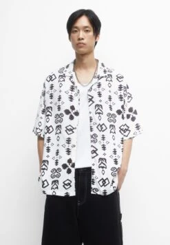 PULL & BEAR Geometric PrintCamiciaWhite Uomo Camicie PUC22D0JX-A11