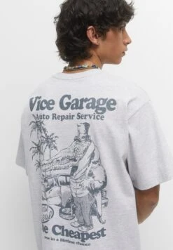 PULL & BEAR Short SleeveT-Shirt Con StampaLight Grey Uomo T-shirt E Polo PUC22O1Q1-C11 -Pull & Bear e5850f8c66ed4d1ba84a85fc26e0d845