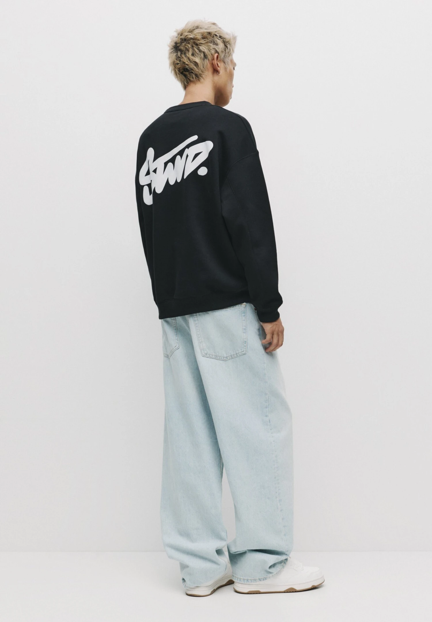 PULL & BEAR ROUND NECK STWD - Felpa - Black 1 PULL & BEAR ROUND NECK STWD - Felpa - Black