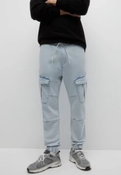 PULL & BEAR Basic Cargo Jeans Tapered FitLight Blue Denim Uomo Jeans PUC22G0ON-K11