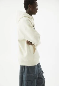 PULL & BEAR Terry With Logo - Felpa Con Cappuccio - Beige 12 PULL & BEAR Terry With Logo - Felpa Con Cappuccio - Beige -Pull & Bear e97b0773c5df4a66a86c4fc5ffd95ef4