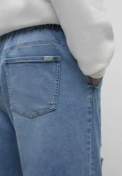 PULL & BEAR Jeans BaggyLight Blue Denim Uomo Jeans PUC22G0OC-K11 -Pull & Bear efc7e2c3af9941f1915b714569afe964