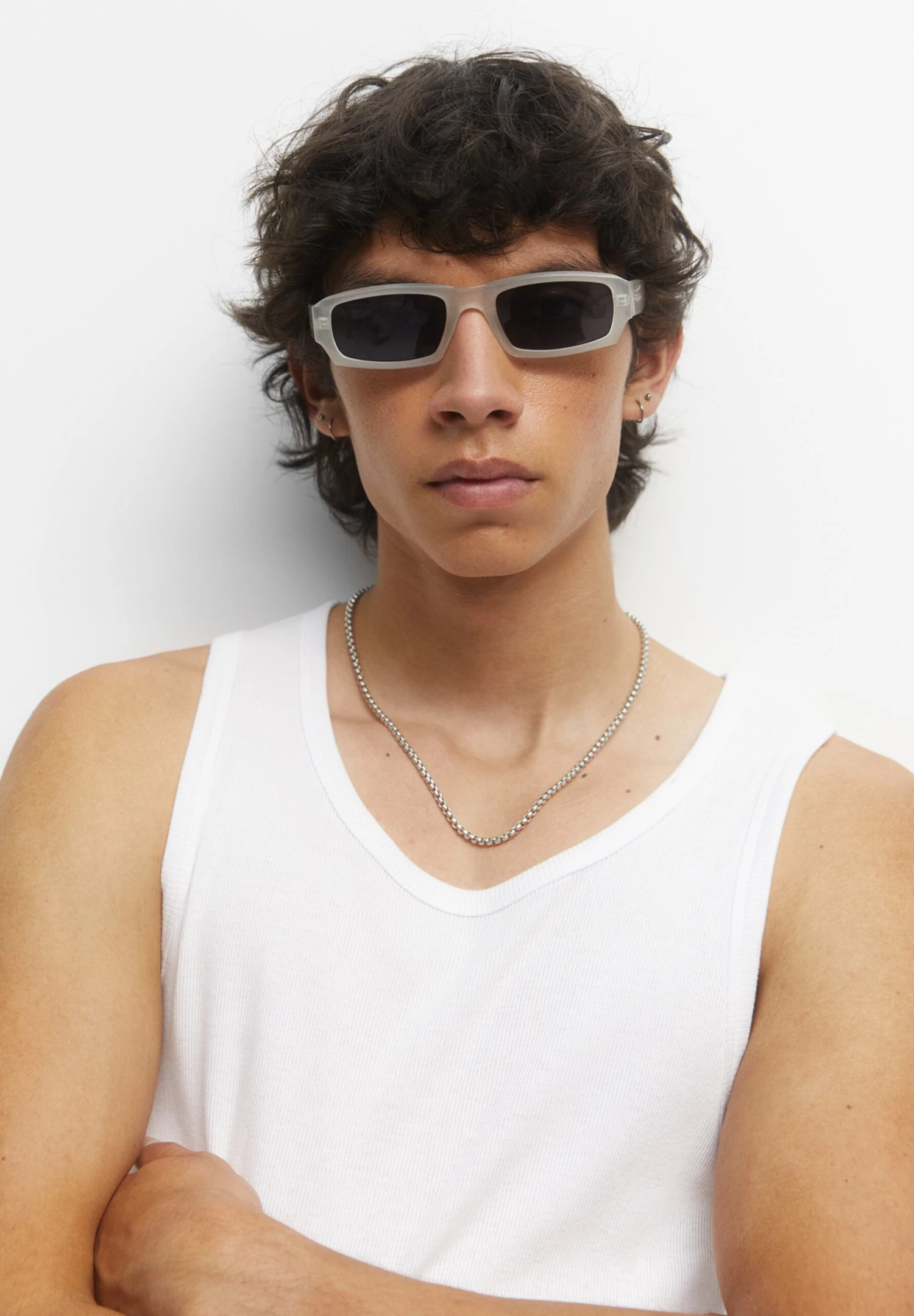 PULL & BEAR RectangularOcchiali Da SoleWhite Uomo Occhiali Da Sole PUC52K01C-A11 1 PULL & BEAR RectangularOcchiali Da SoleWhite Uomo Occhiali Da Sole PUC52K01C-A11