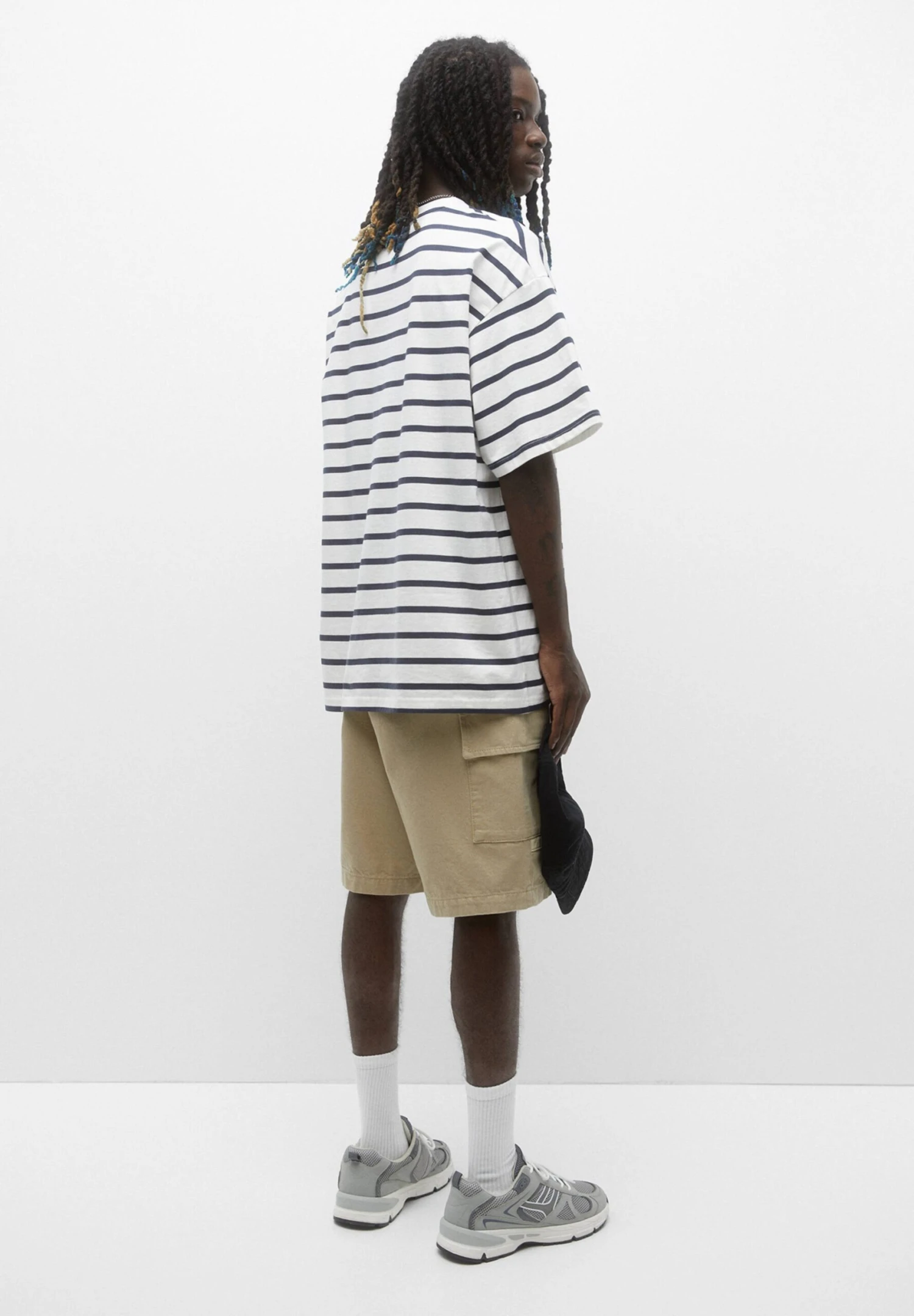 PULL & BEAR Garment-Dyed StripedT-Shirt Con StampaDark Blue Uomo T-shirt E Polo PUC22O1KN-K12 3 PULL & BEAR Garment-Dyed StripedT-Shirt Con StampaDark Blue Uomo T-shirt E Polo PUC22O1KN-K12 - immagine 3