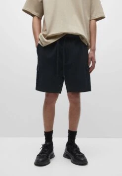 PULL & BEAR BermudaWith An Elastic WaistbandShortsBlack Uomo Bermuda PUC22F0BU-Q11