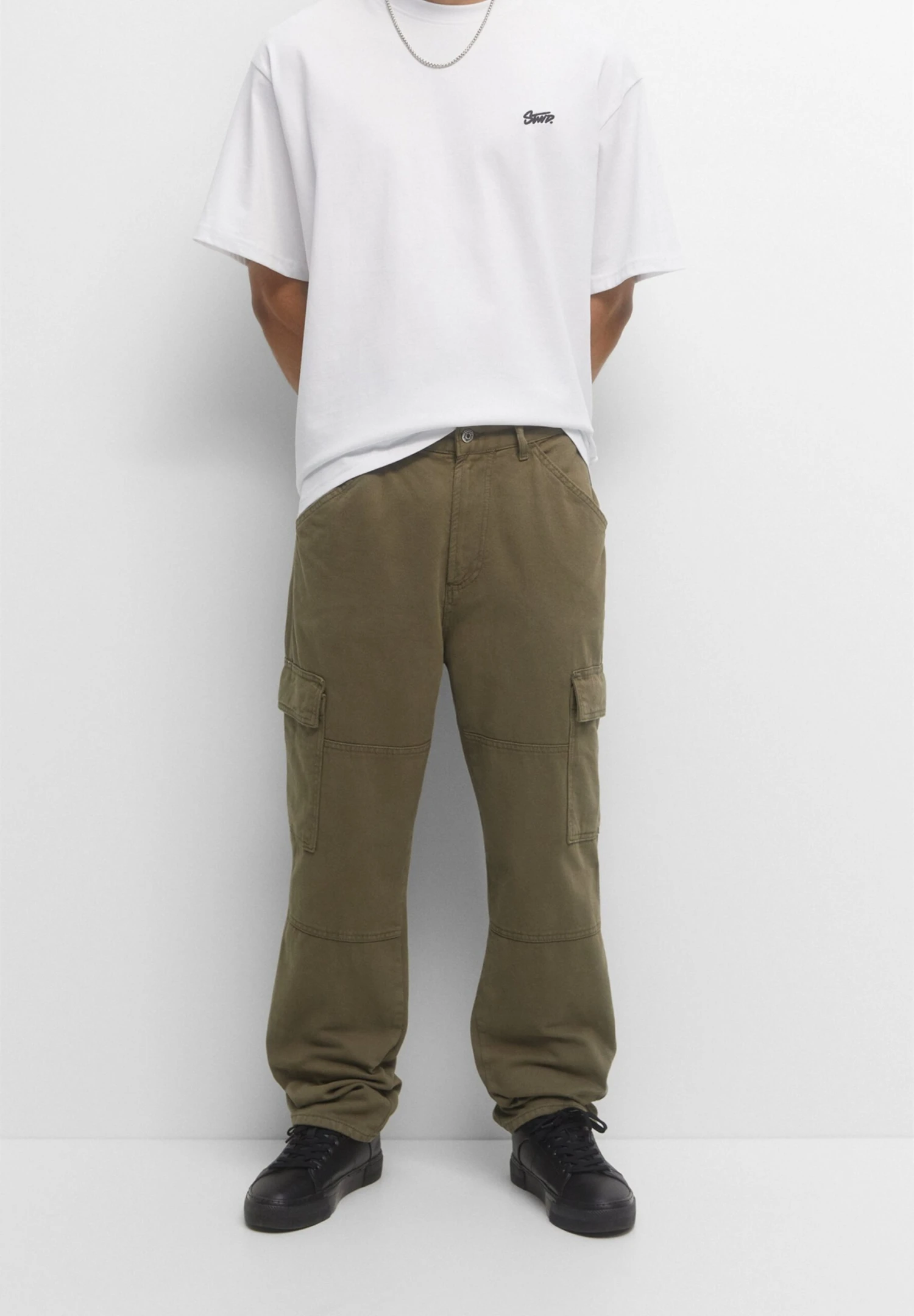 PULL & BEAR Wide-LegPantaloni CargoDark Green Uomo Pantaloni PUC22E0EO-M11 1 PULL & BEAR Wide-LegPantaloni CargoDark Green Uomo Pantaloni PUC22E0EO-M11