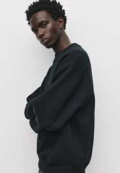 PULL & BEAR ROUND NECK - Felpa - Black -Pull & Bear fa488a5104f44ceb90c32a58ca43bb43