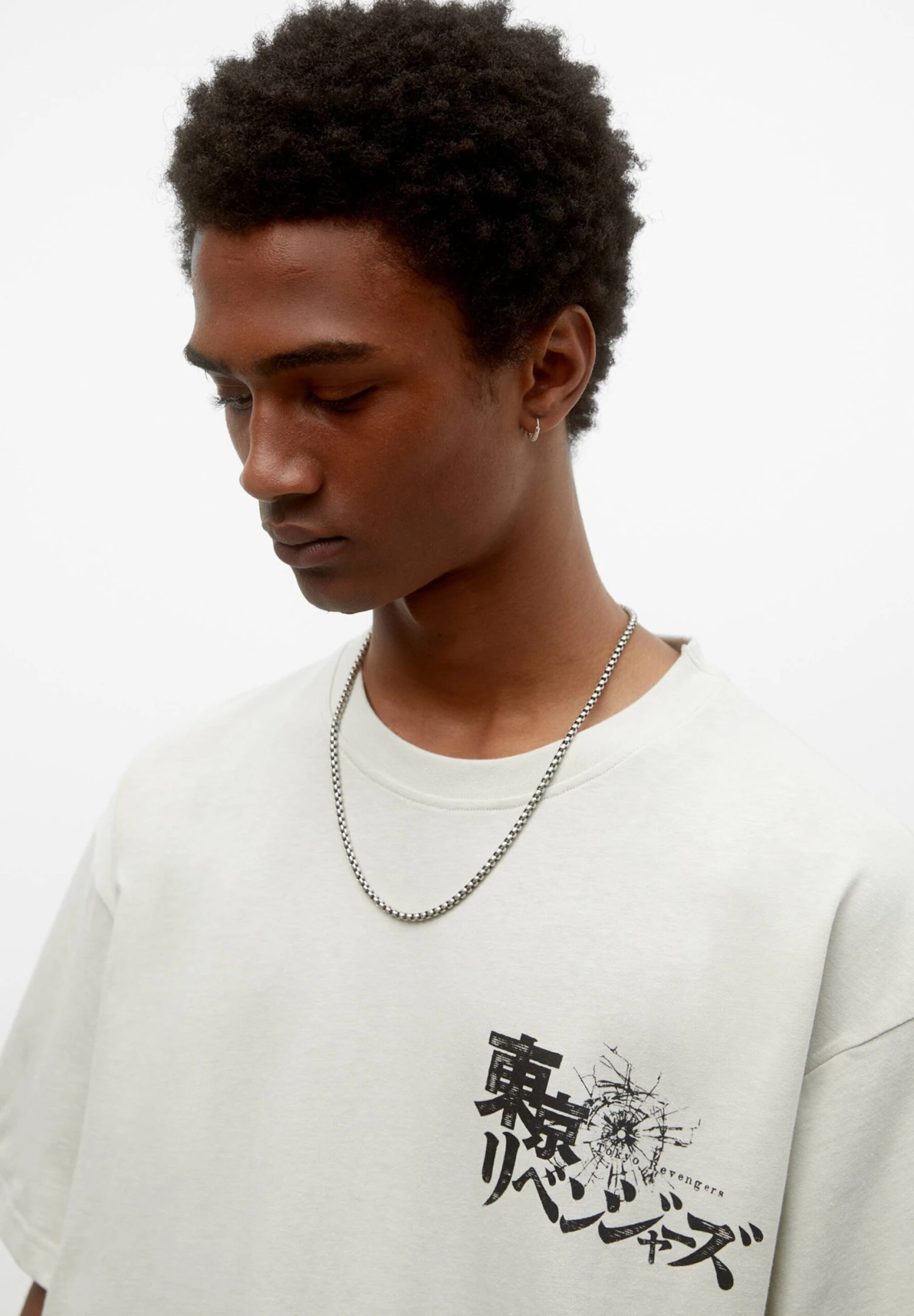 PULL & BEAR Tokyo Revengers SloganT-Shirt Con StampaWhite Uomo T-shirt E Polo PUC22O1N1-A11 4 PULL & BEAR Tokyo Revengers SloganT-Shirt Con StampaWhite Uomo T-shirt E Polo PUC22O1N1-A11 - immagine 4