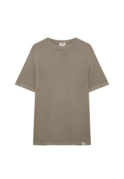 PULL & BEAR Short Sleeve MaglioneOchre Uomo Maglieria PUC22O1KX-O11 -Pull & Bear fe7a00a899a540a7a6b7bdabe06a7285