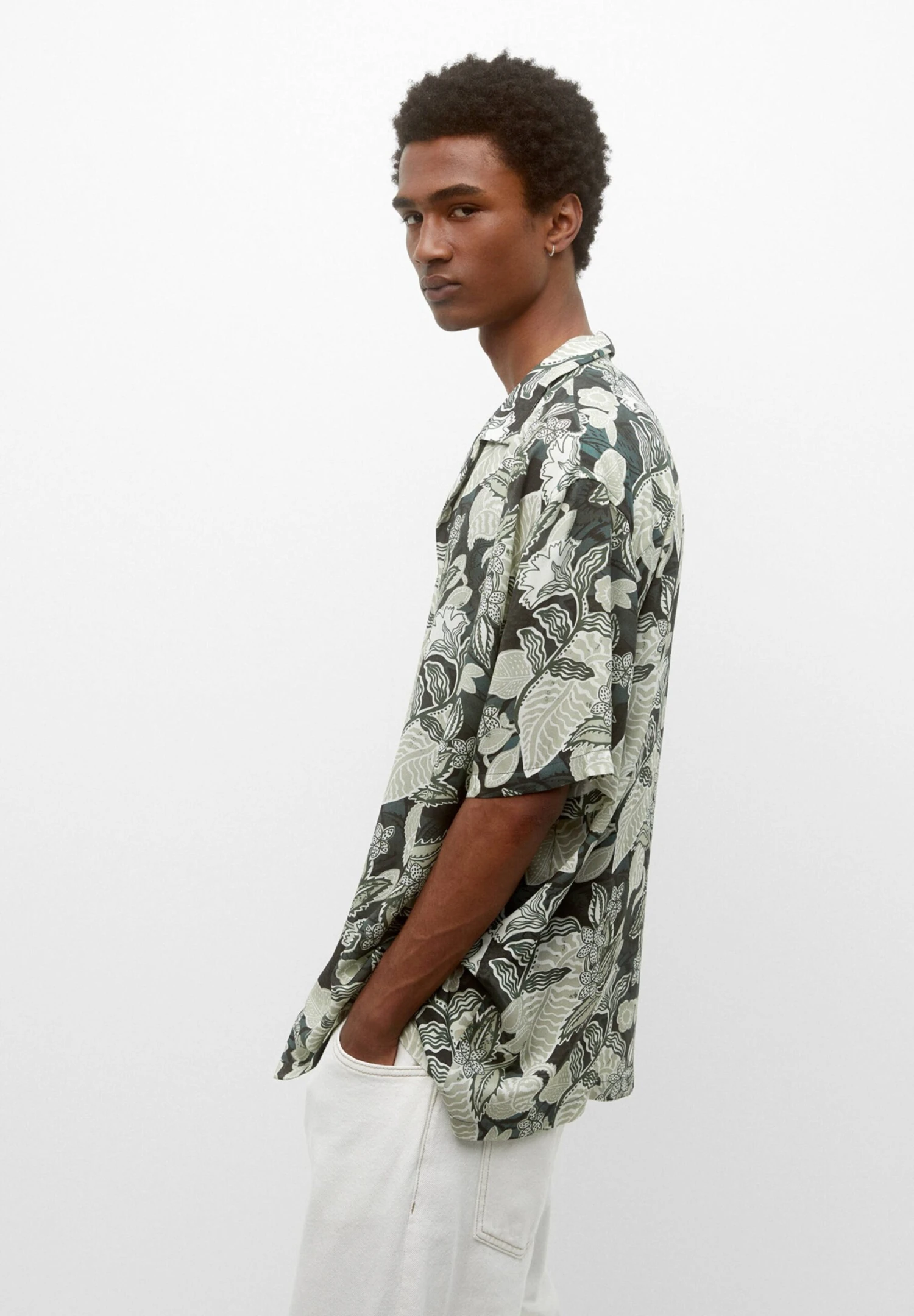PULL & BEAR Floral Print Short Sleeve- Camicia - Mint 5 PULL & BEAR Floral Print Short Sleeve- Camicia - Mint - immagine 5