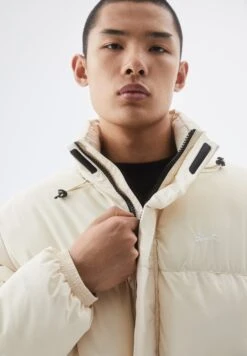 PULL & BEAR Stwd PanelledPufferGiacca InvernaleBeige Uomo Giacche PUC22T0T3-B11 -Pull & Bear ffe6d5ea37ba4406b8754879da4d38e4
